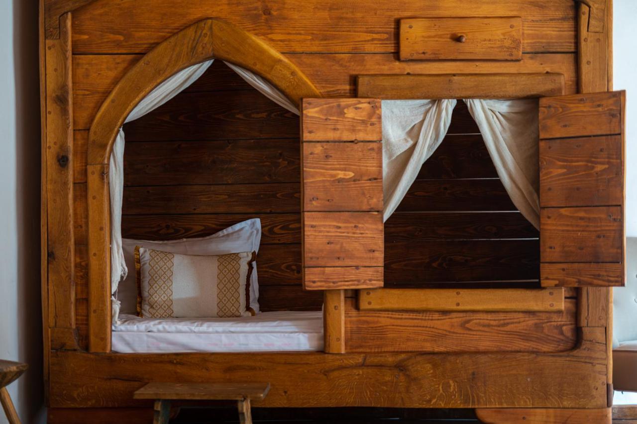 Boutique Hotel Von Graf Сигишоара Екстериор снимка