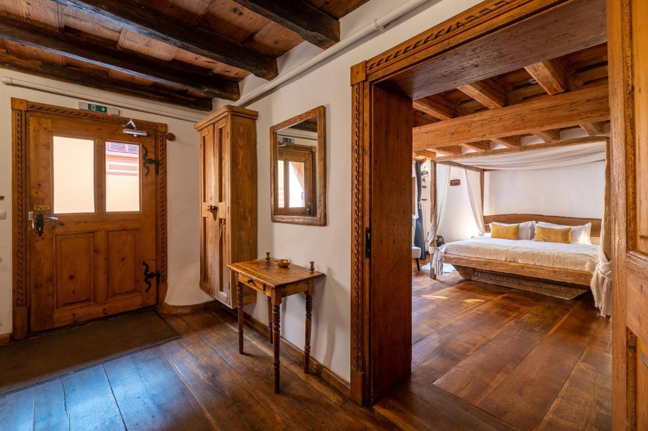 Boutique Hotel Von Graf Сигишоара Екстериор снимка