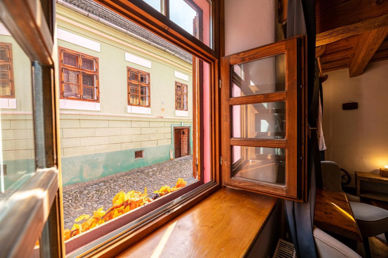 Boutique Hotel Von Graf Сигишоара Екстериор снимка